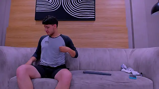 Snapshot of big__friends chatting on December 5, 2025, 1:52 pm big friends online show from December 5, 2025, 1:52 pm