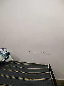 Snapshot of U_cum499 chatting on December 16, 2025, 5:01 am U cum499 online show from December 16, 2025, 5:01 am