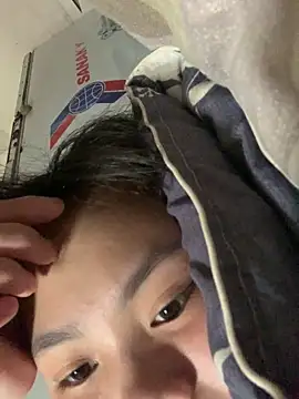 Snapshot of Mon_babyy chatting on January 16, 2026, 7:45 am Mon babyy online show from January 16, 2026, 7:45 am