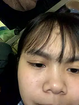 Snapshot of Mon_babyy chatting on January 17, 2026, 4:43 pm Mon babyy online show from January 17, 2026, 4:43 pm