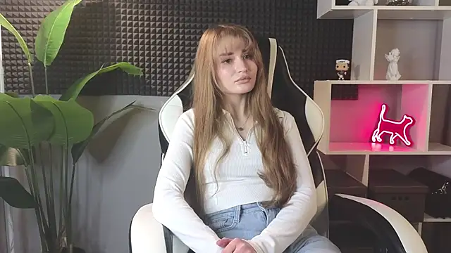 LyriaVespera online show from February 26, 2026, 9:08 am