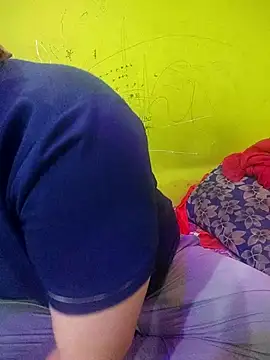 Snapshot of Lovli_Neha chatting on December 16, 2025, 4:39 am Lovli Neha online show from December 16, 2025, 4:39 am