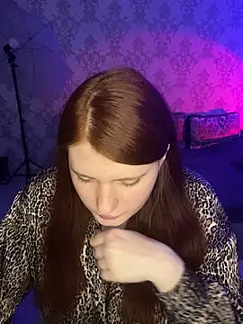 Snapshot of NicollVeys chatting on December 5, 2025, 12:08 am NicollVeys online show from December 5, 2025, 12:08 am