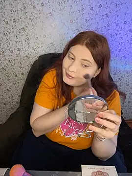 Snapshot of NicollVeys chatting on February 19, 2026, 11:39 am NicollVeys online show from February 19, 2026, 11:39 am