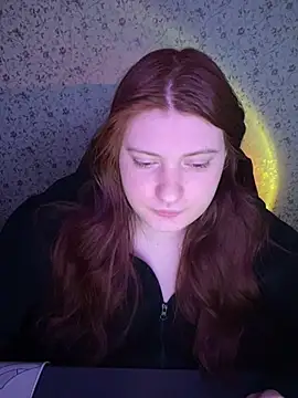 Snapshot of NicollVeys chatting on February 22, 2026, 3:10 pm NicollVeys online show from February 22, 2026, 3:10 pm