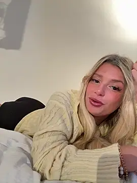 Snapshot of lilavv chatting on March 23, 2026, 1:26 pm lilavv online show from March 23, 2026, 1:26 pm