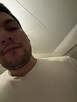 CharlyAlfa22 online show from March 11, 2026, 11:33 pm