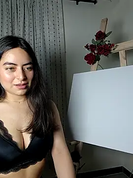 saasha Petit online show from March 11, 2026, 11:38 am