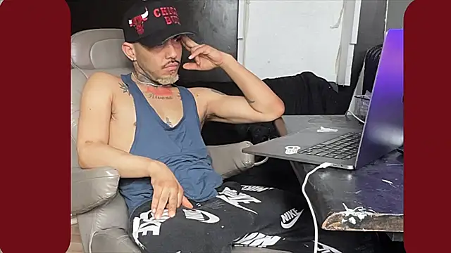 jo67rivera online show from February 19, 2026, 6:48 pm