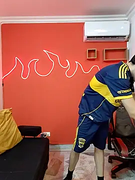 Neo Twink online show from January 15, 2026, 7:17 pm