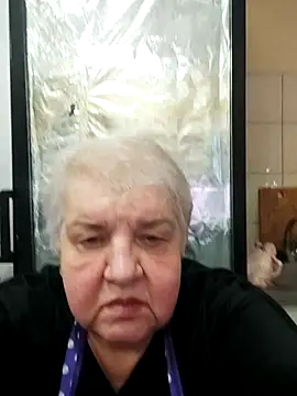 HapinessLovee online show from December 18, 2025, 9:04 am