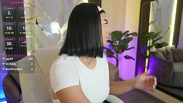 Snapshot of LiaWheeler chatting on December 16, 2025, 7:08 pm LiaWheeler online show from December 16, 2025, 7:08 pm