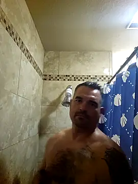 Lee trippy online show from December 4, 2025, 8:28 pm