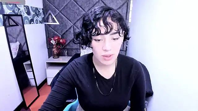 Snapshot of Kiara_Fox__ chatting on January 16, 2026, 7:51 pm Kiara Fox online show from January 16, 2026, 7:51 pm