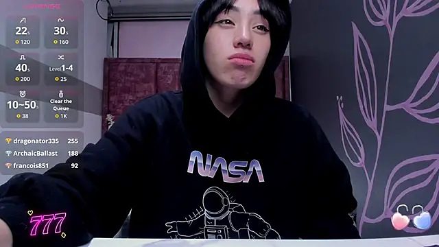 Kiara Fox   online show from March 27, 2026, 8:26 am