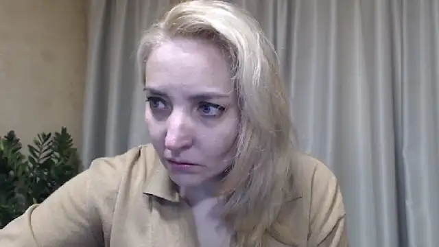 sweetpussy online show from April 12, 2026, 11:37 am