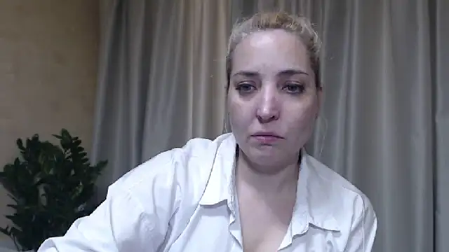 Snapshot of sweetpussy chatting on May 24, 2026, 2:55 pm sweetpussy online show from May 24, 2026, 2:55 pm