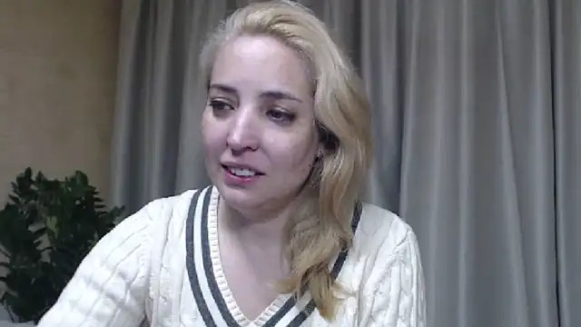 Snapshot of sweetpussy chatting on May 30, 2026, 4:15 pm sweetpussy online show from May 30, 2026, 4:15 pm
