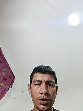 valenpaisita2123 online show from January 17, 2026, 12:37 am