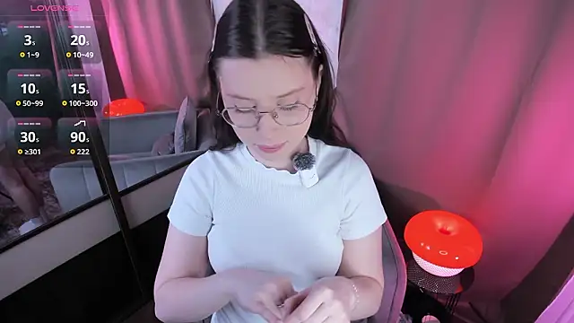 Snapshot of CharlesBurnett chatting on February 13, 2026, 7:37 am CharlesBurnett online show from February 13, 2026, 7:37 am