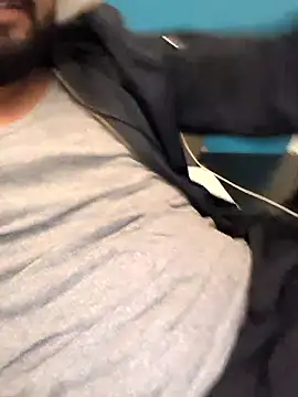 sexytomdev online show from January 12, 2026, 5:18 pm