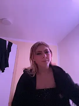 Milly-Kiss online show from February 5, 2026, 9:52 pm