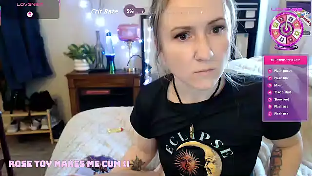 Snapshot of alluringpixie chatting on February 2, 2026, 7:01 pm alluringpixie online show from February 2, 2026, 7:01 pm