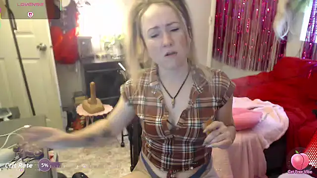 Snapshot of alluringpixie chatting on February 5, 2026, 5:17 pm alluringpixie online show from February 5, 2026, 5:17 pm