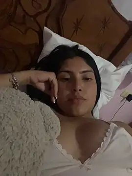 Snapshot of _Laurentt_ chatting on February 3, 2026, 1:59 am Laurentt online show from February 3, 2026, 1:59 am