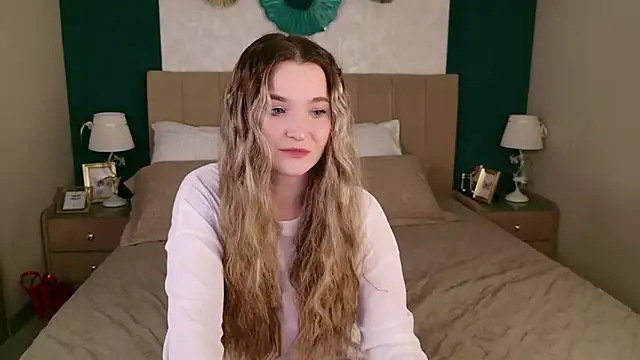 Snapshot of Lina_Sinerz chatting on February 10, 2026, 8:24 pm Lina Sinerz online show from February 10, 2026, 8:24 pm