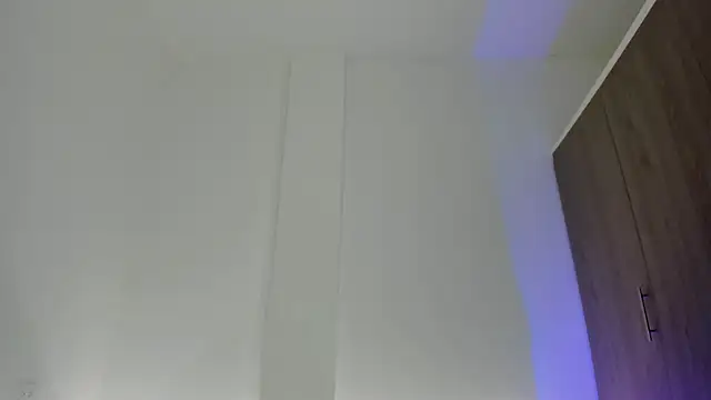 litle slut online show from July 5, 2026, 4:19 am