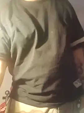 Snapshot of barbone15 chatting on February 22, 2026, 11:09 am barbone15 online show from February 22, 2026, 11:09 am