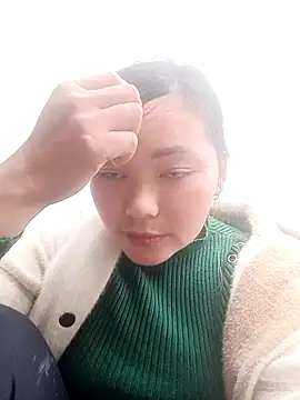 Snapshot of dona77 chatting on December 5, 2025, 8:23 am dona77 online show from December 5, 2025, 8:23 am