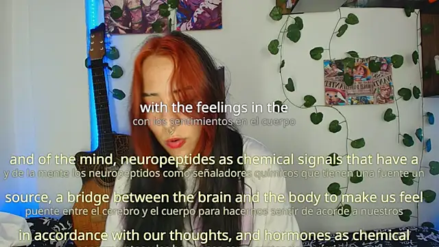 Snapshot of StrangeDesire chatting on December 16, 2025, 5:01 am StrangeDesire online show from December 16, 2025, 5:01 am