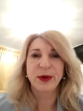 Snapshot of AhlyssaLove1155 chatting on February 6, 2026, 6:00 pm AhlyssaLove1155 online show from February 6, 2026, 6:00 pm