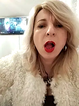 Snapshot of AhlyssaLove1155 chatting on February 22, 2026, 3:43 pm AhlyssaLove1155 online show from February 22, 2026, 3:43 pm