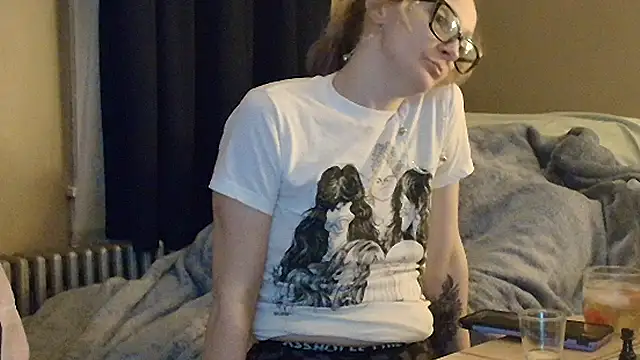 blondebombshell4343 online show from December 16, 2025, 12:59 am