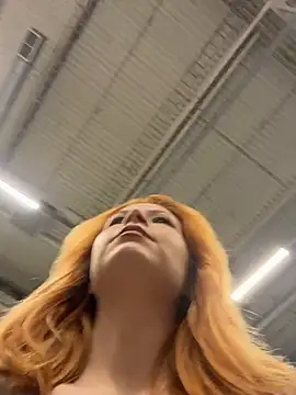  Little Ginger online show from May 6, 2026, 2:19 am
