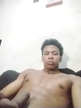 Snapshot of latinboi_sexy chatting on December 15, 2025, 3:27 pm latinboi sexy online show from December 15, 2025, 3:27 pm