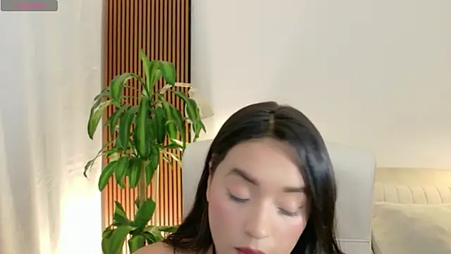 IAM  ZARA online show from June 11, 2026, 8:18 pm