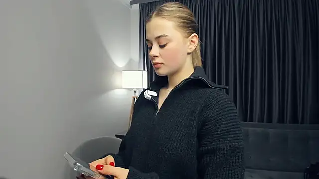 Snapshot of country_fox chatting on December 18, 2025, 7:25 am country fox online show from December 18, 2025, 7:25 am