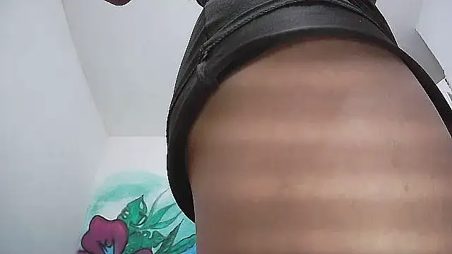 Snapshot of Shantalys_beauty_queen chatting on May 16, 2026, 3:22 pm Shantalys beauty queen online show from May 16, 2026, 3:22 pm