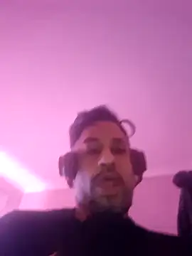 Snapshot of maannn8962 chatting on February 18, 2026, 12:06 am maannn8962 online show from February 18, 2026, 12:06 am