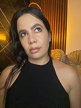 Snapshot of ValentinaEliot chatting on February 10, 2026, 1:43 am ValentinaEliot online show from February 10, 2026, 1:43 am