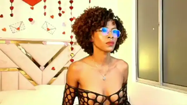 Snapshot of NaomiClay chatting on February 20, 2026, 12:27 pm NaomiClay online show from February 20, 2026, 12:27 pm