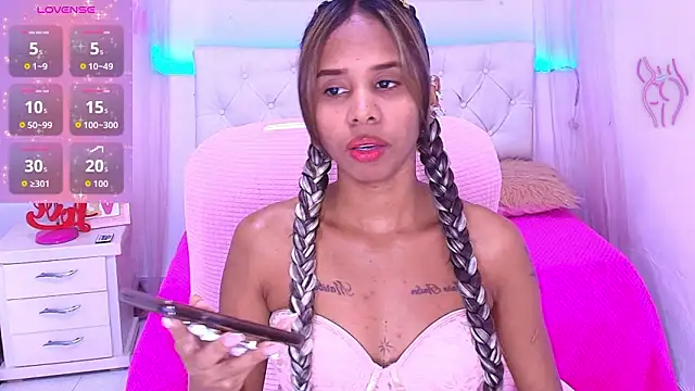 Snapshot of _Valentinaaa chatting on January 15, 2026, 6:07 am Valentinaaa online show from January 15, 2026, 6:07 am