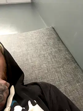 Big German cock974 online show from December 15, 2025, 3:38 pm