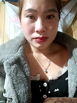 mayni012314 online show from January 14, 2026, 3:39 pm