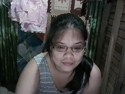 Hotty babe23 online show from March 4, 2026, 10:32 am