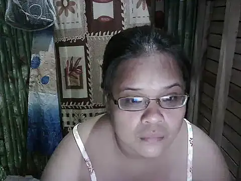 Hotty babe23 online show from May 24, 2026, 11:59 am